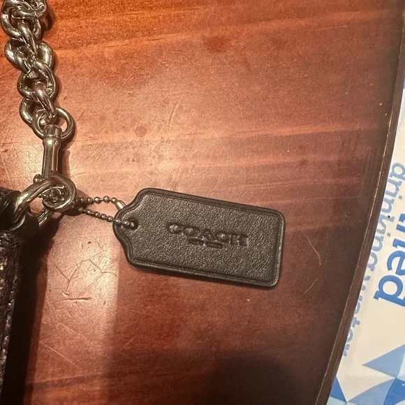 Bling coach purse - Picture 2 of 7